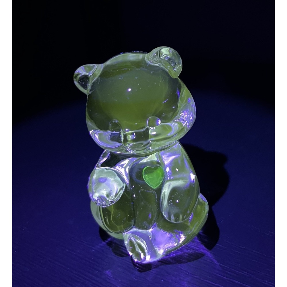 Fenton August Birthstone Bear Peridot Green UV Glow Figurine Signed Art Glass